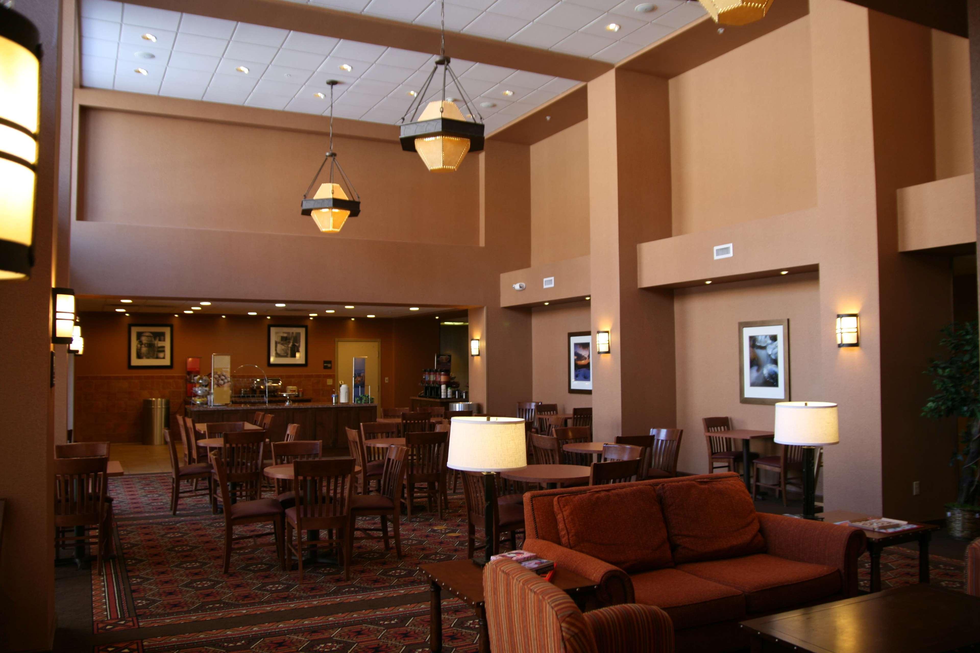 Hampton Inn & Suites Green River Interior photo